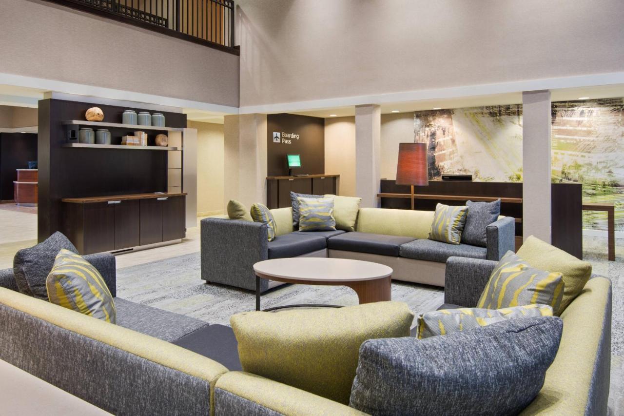 Courtyard By Marriott Springfield Airport Hotel Exterior foto