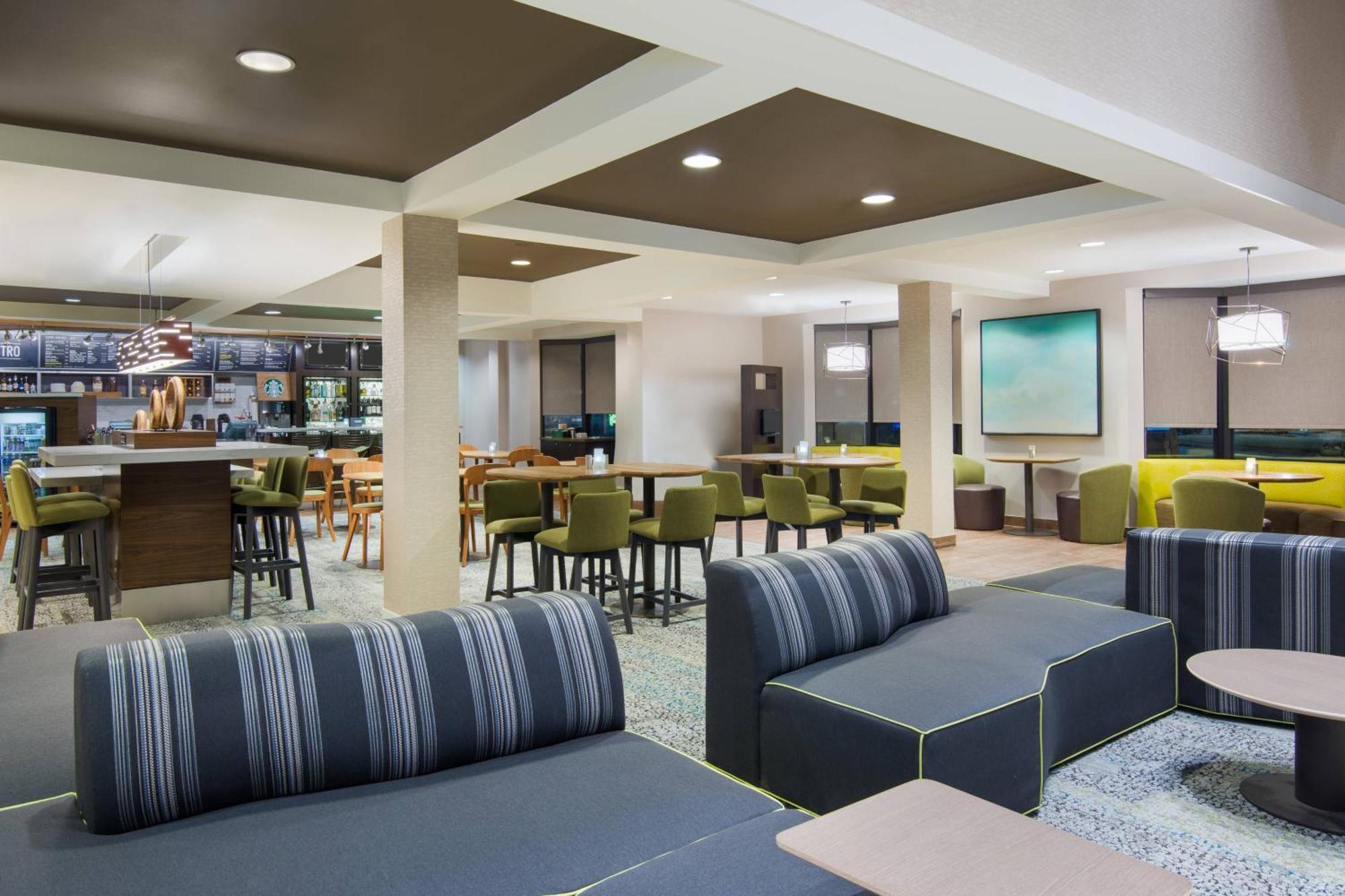 Courtyard By Marriott Springfield Airport Hotel Exterior foto