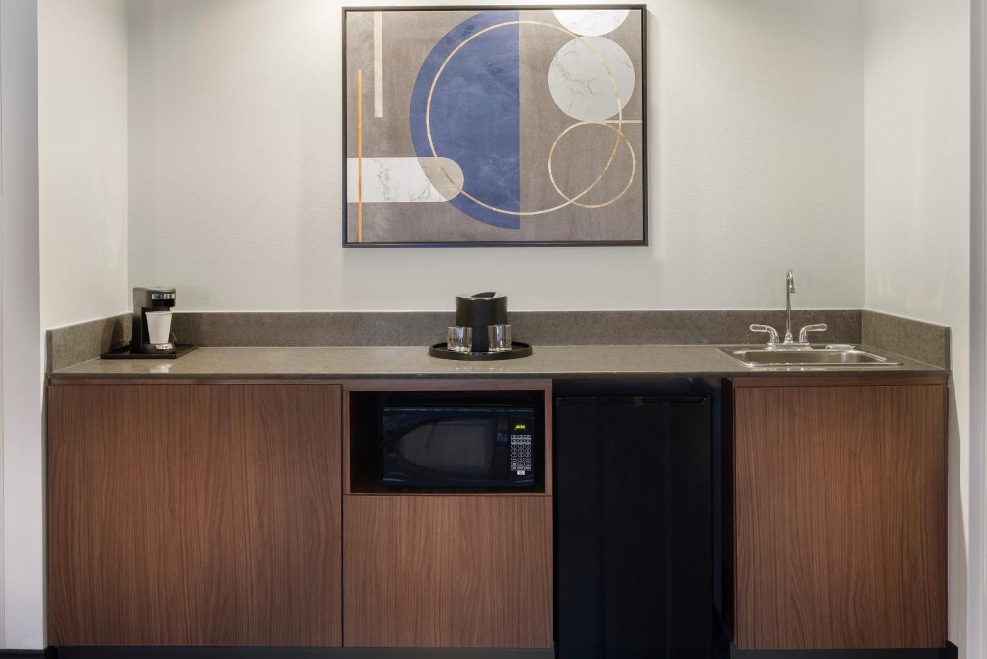 Courtyard By Marriott Springfield Airport Hotel Exterior foto