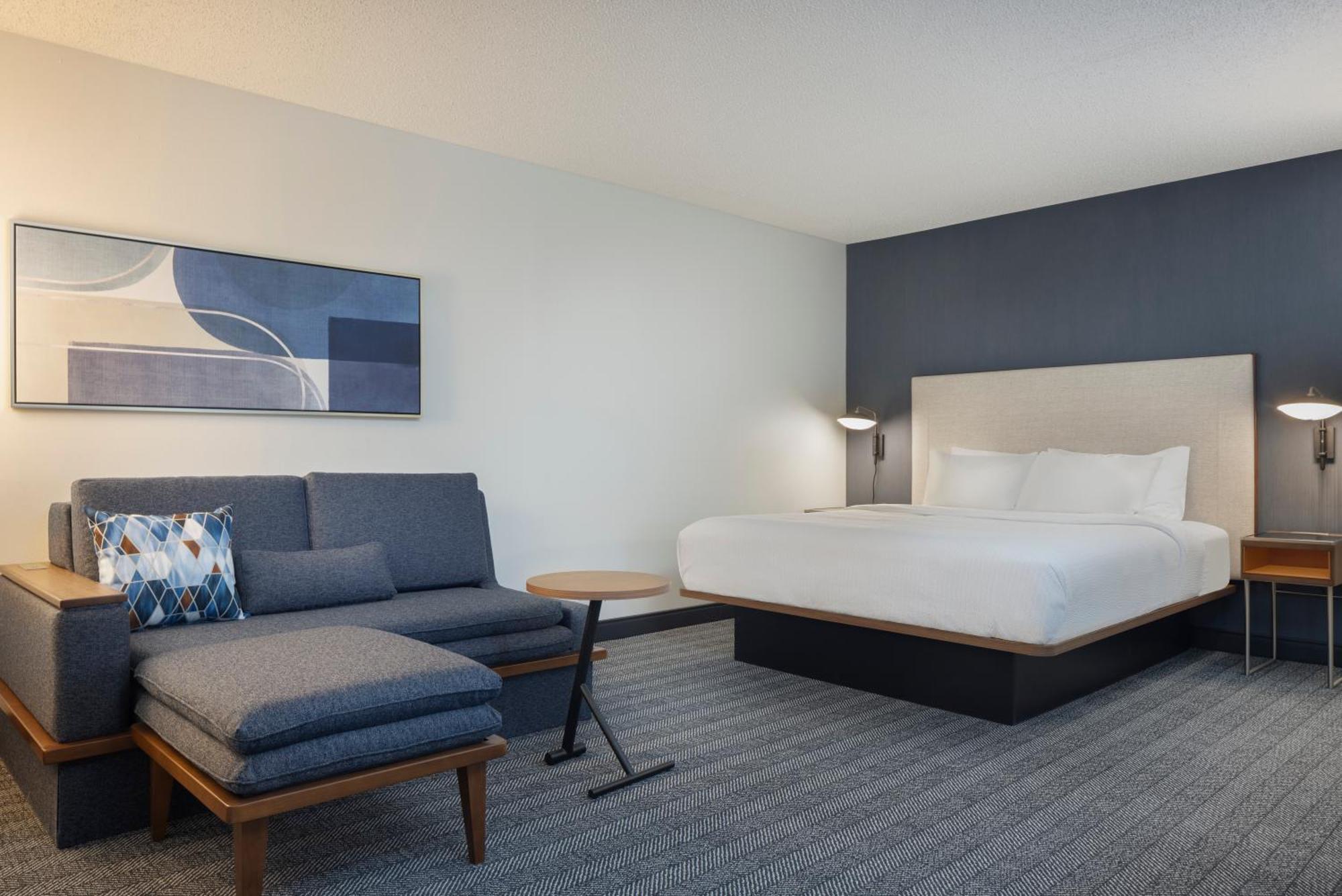 Courtyard By Marriott Springfield Airport Hotel Exterior foto